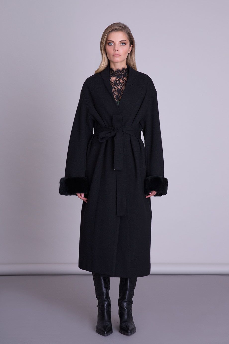 GIZIA - Fur and Belt Detailed Wool Black Coat