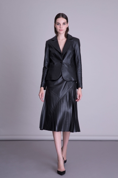  GIZIA - Pleat Detailed Black Midi Leather Skirt