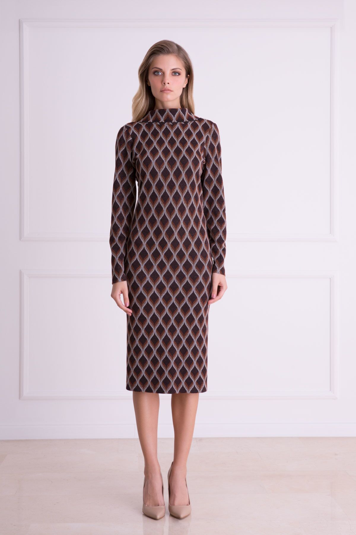 GIZIA - Graphic Patterned Back Detailed Brown Midi Dress