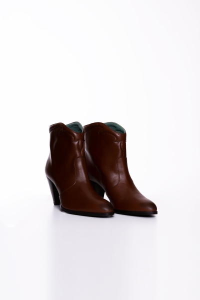 Gizia Heeled Brown Boots. 1