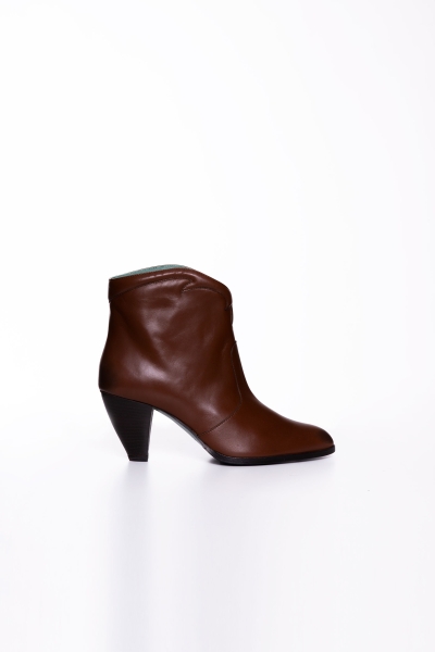 Gizia Heeled Brown Boots. 2