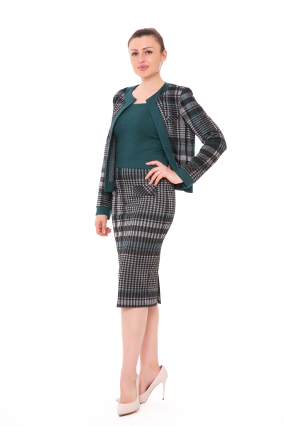 Gizia Plaid Knitted Contrast Green Triple Woman Suit. 2 Gizia Plaid Knitted Contrast Green Triple Woman Suit. 2