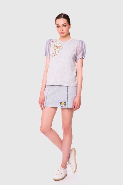 Gizia Applique Embroidery Detailed Organza Sleeve Gray T-Shirt. 2