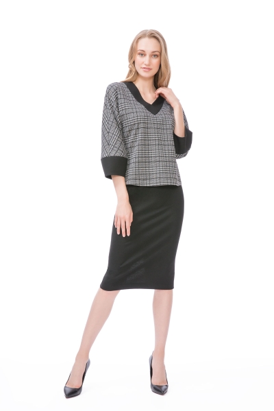 Gizia Contrast Skirt Brown Knitted Grey Suit. 1
