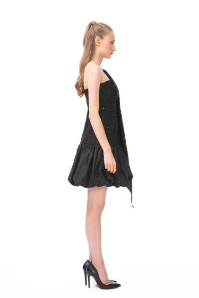 Gizia One-Shoulder Bow Balloon Skirt Lace Mini Dress. 2