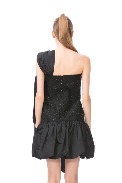 Gizia One-Shoulder Bow Balloon Skirt Lace Mini Dress. 3