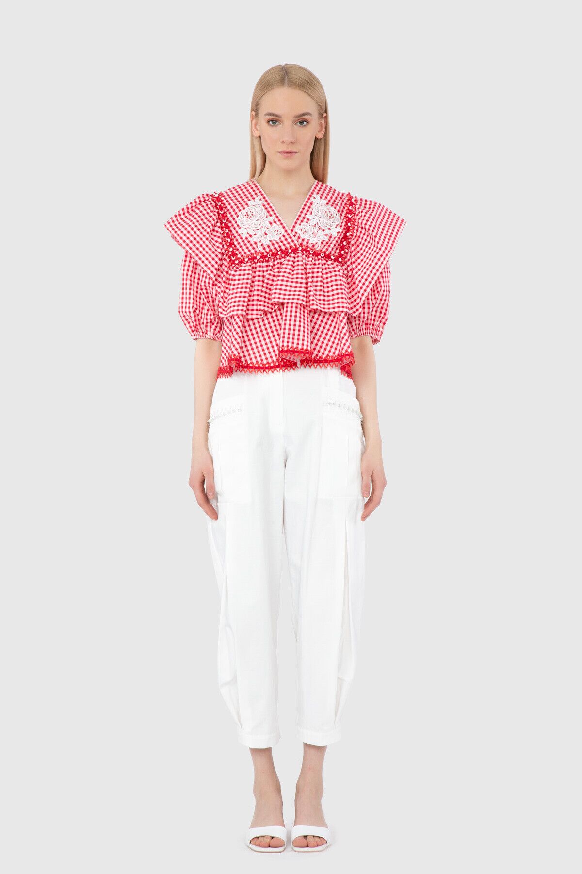  GIZIA - Embroidery Detailed Ruffle Petit Square Frosted Crop Red Blouse