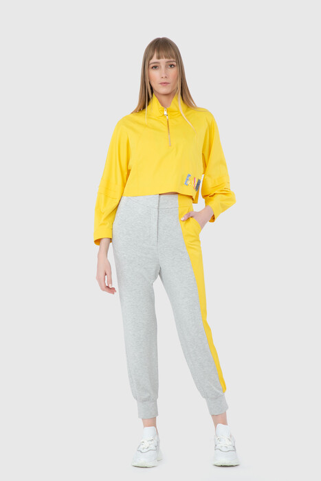 Gizia Raincoat Embroidery Applique Detailed Crop Yellow Sweatshirt. 1