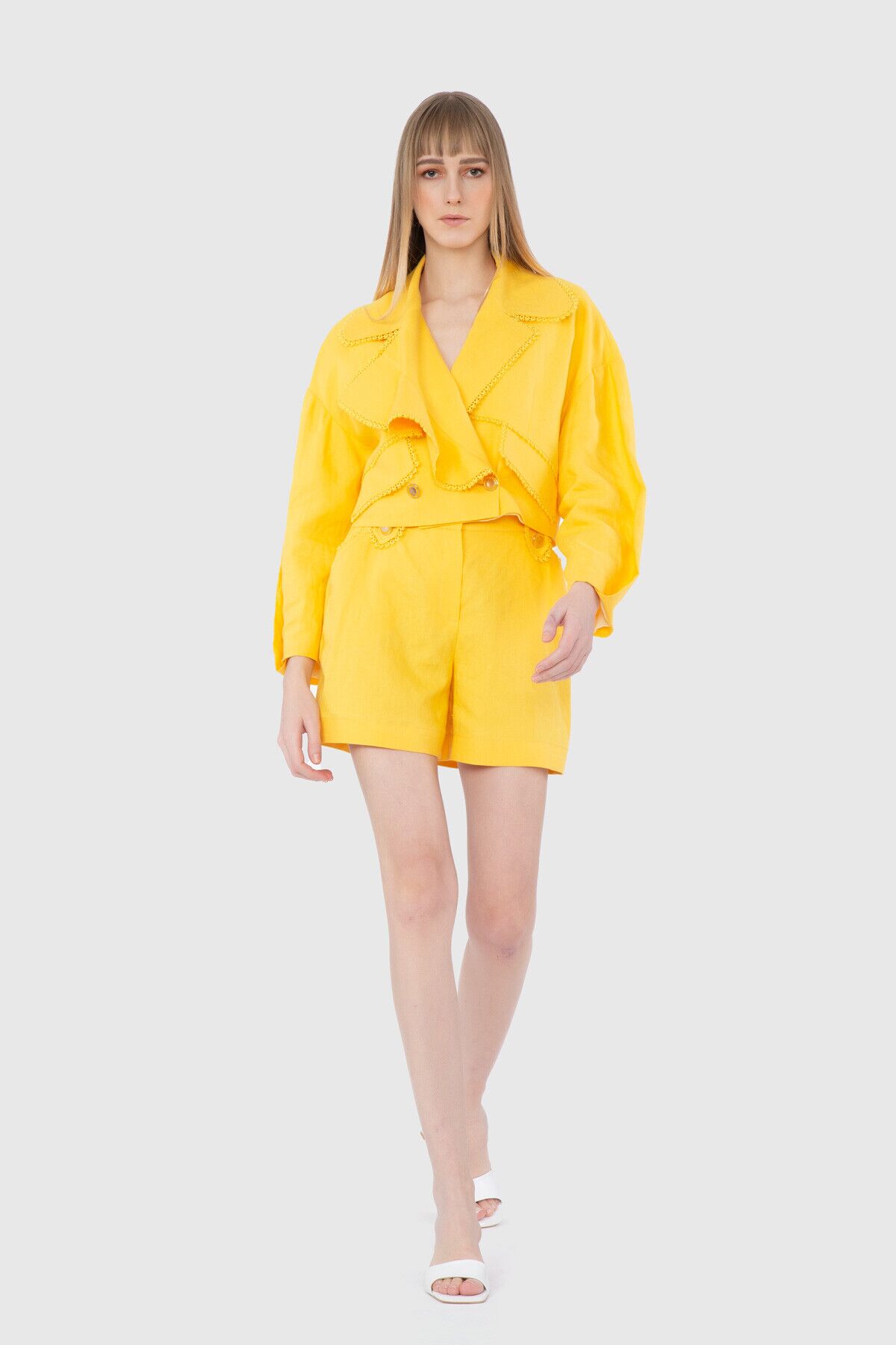  GIZIA - Lace Detailed Yellow Shorts