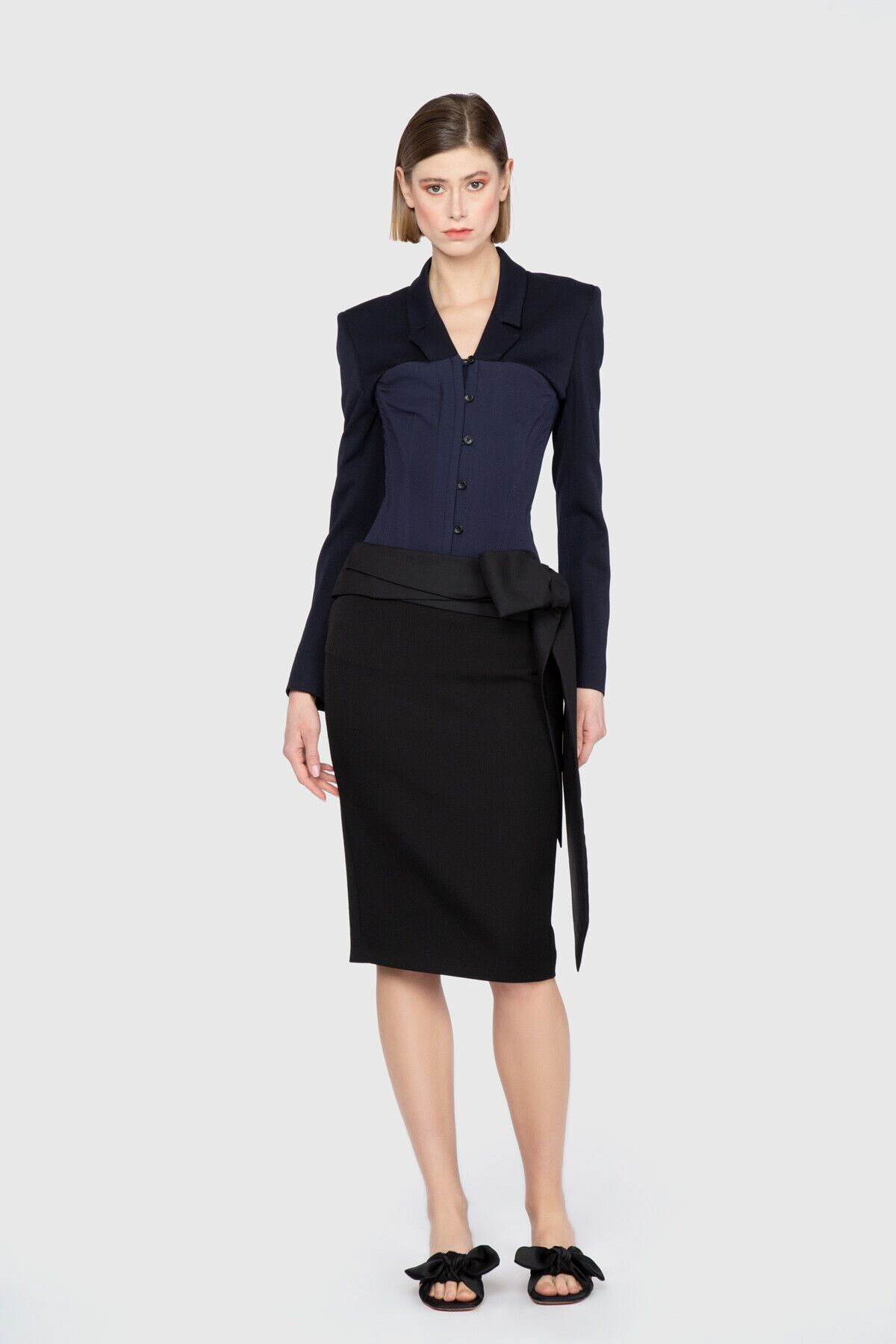 GIZIAGATE - Contrast Fabric Detailed Knee Length Black Pencil Skirt