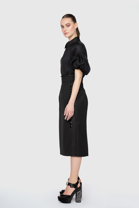 Gizia Embroidered Detailed High Waist Black Skirt. 2