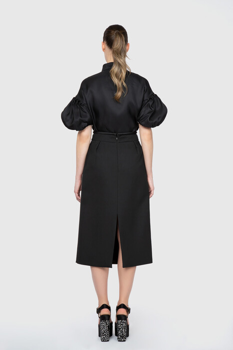 Gizia Embroidered Detailed High Waist Black Skirt. 1