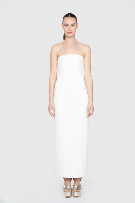 Gizia Strapless Long White Dress. 3