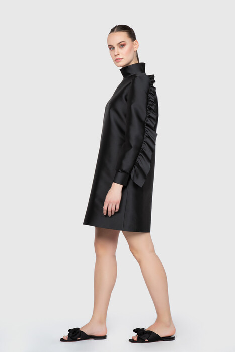 Gizia A Form Standing Collar Mini Black Dress. 2