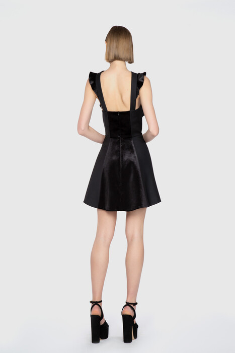 Gizia Zeynep Tosun Volan Collar Detailed Mini-Length Design Dress. 1