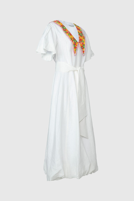 Gizia Floral Embroidered Detailed Ecru Dress. 2