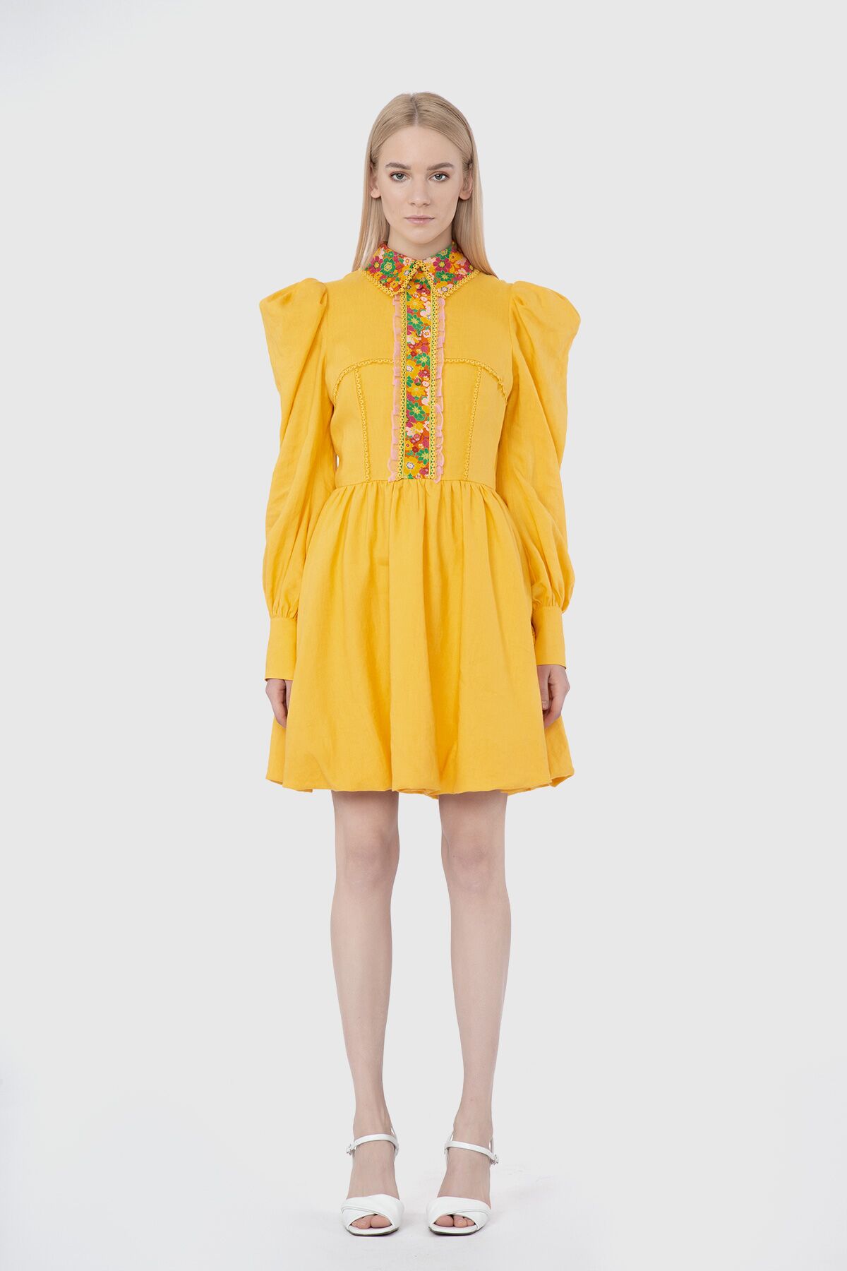 GIZIA - Yellow Dress With Pattern Embroidered Collar