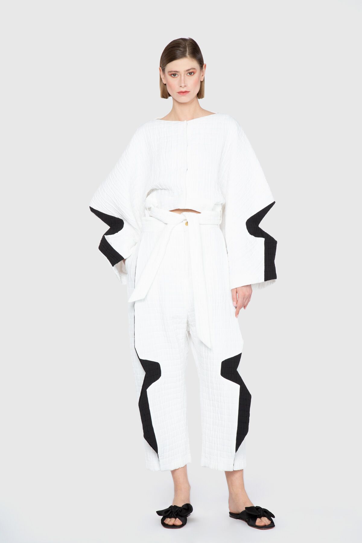 GIZIAGATE - Chalayan Kontrast Renk Detaylı Yüksek Bel Beyaz Tasarım Pantolon