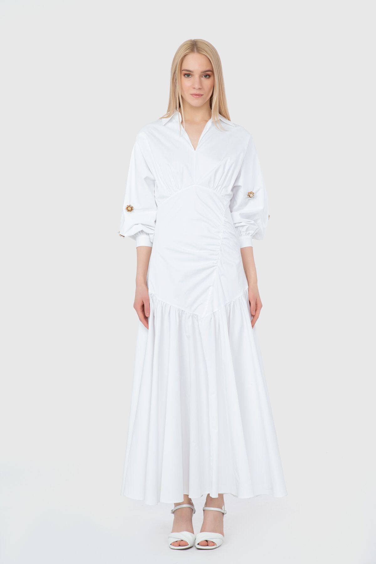 GIZIA - Büzgülü Asimetrik Kuplu Kolları İşlemeli Beyaz Elbise