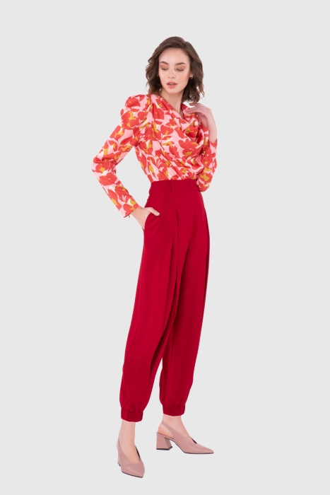 Gizia Crepe Pleated Elastic Shalwar Red Trousers. 2