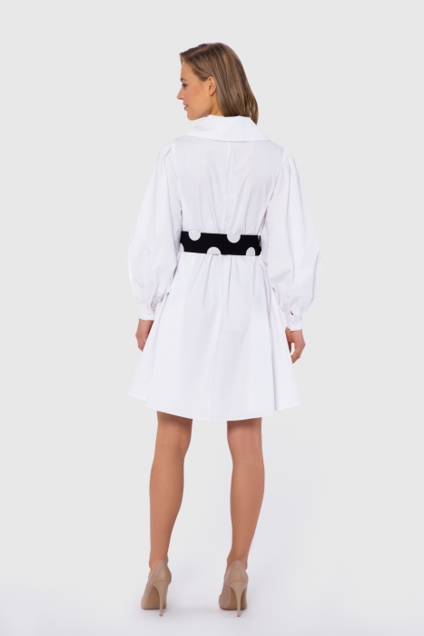 Gizia Belted Wide Collar White Mini Dress. 3