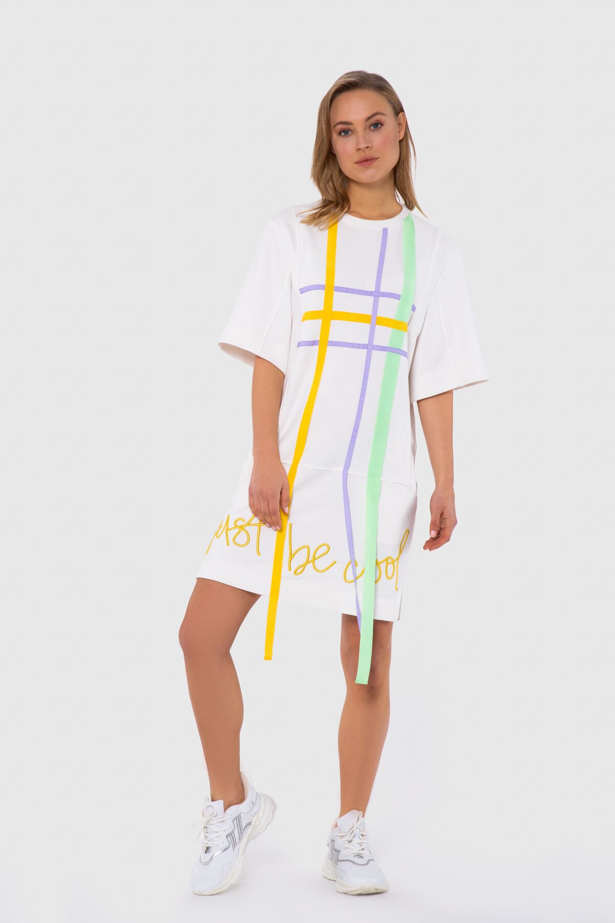 KIWE - Ecru White Dress With Long Stripe And Text Detail