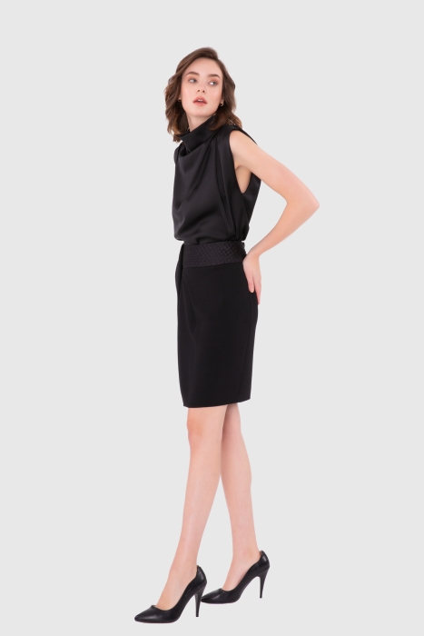 Gizia Quilted Detailed Pleated Black Skirt. 2