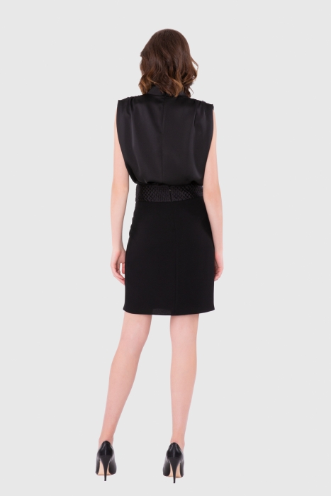 Gizia Quilted Detailed Pleated Black Skirt. 3