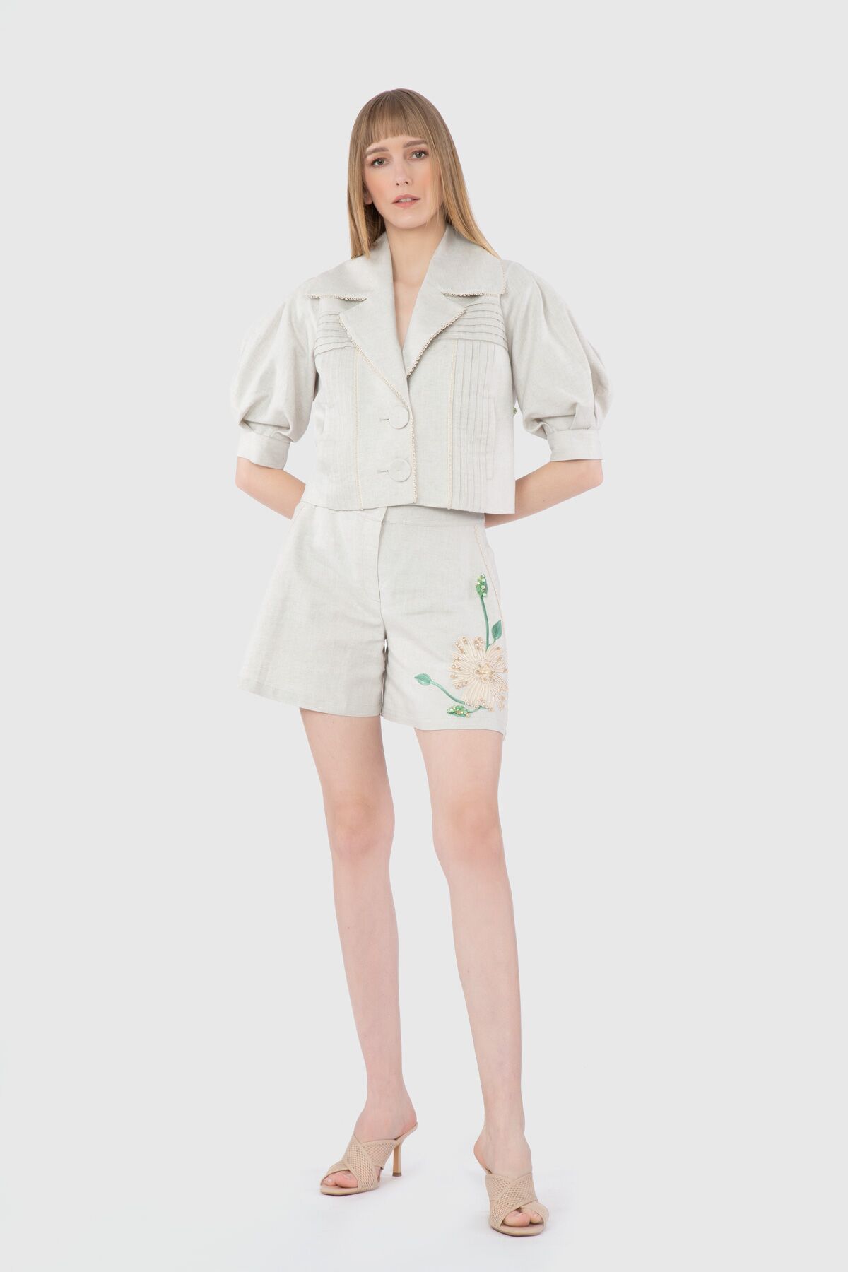  GIZIA - Embroidery And Rib Detail Short Beige Box Jacket