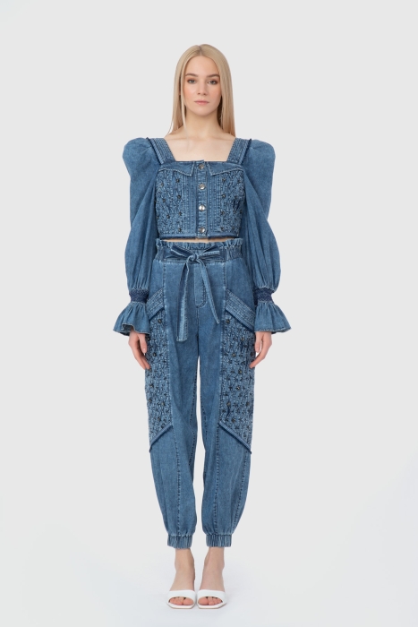 Gizia With Stitching Detail Balloon Sleeves Gathered Back Blue Crop Top. 3