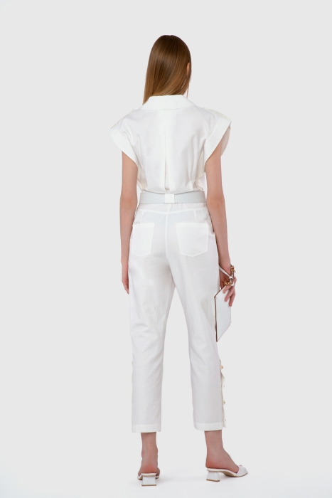 Gizia Accessory And Pearl Button Detailed Belted Ecru Jumpsuit. 3