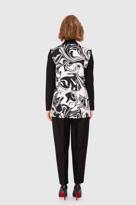 Gizia Black Contrast Patterned Casual Cut Suit. 3