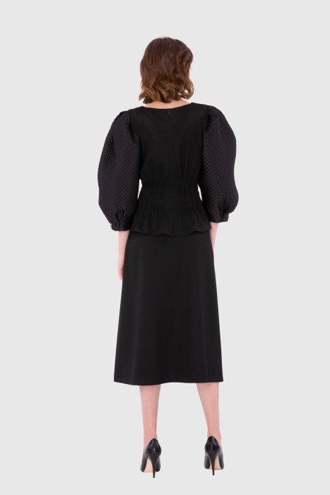 Gizia Quilted Garnish Knitted Black Suit. 2