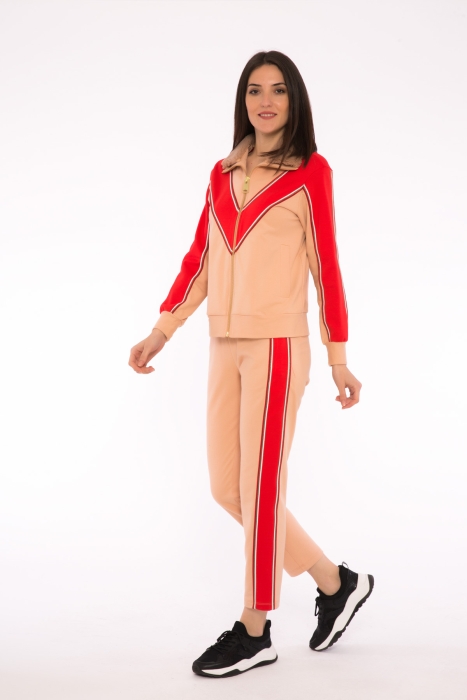 Gizia Red Stripe Detailed Zipper Powder Swetshirt. 2 Gizia Red Stripe Detailed Zipper Powder Swetshirt. 2