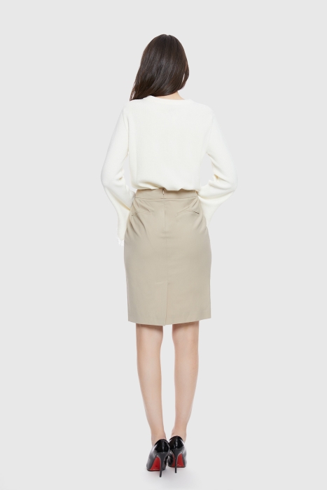 Gizia Classic Beige Skirt. 2