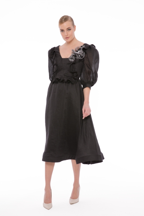 Gizia Floral and Stripe Detailed Midi Length Black Dress. 2