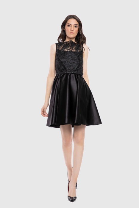  GIZIA - Lace Detailed Belt Black Mini Dress