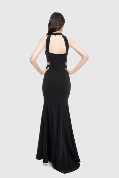 Gizia Stone Accessory Detailed Long Black Evening Dress. 3