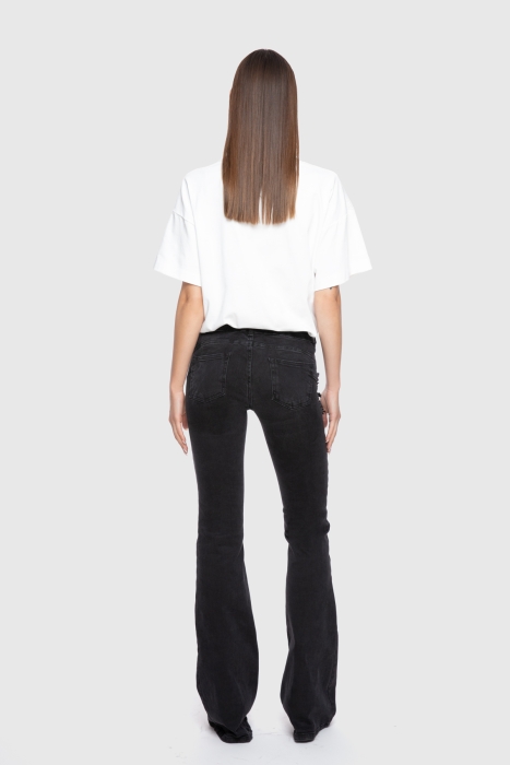 Gizia Bead Embroidery Detailed Bell-Length Black Jean Trousers. 3 Gizia Bead Embroidery Detailed Bell-Length Black Jean Trousers. 3