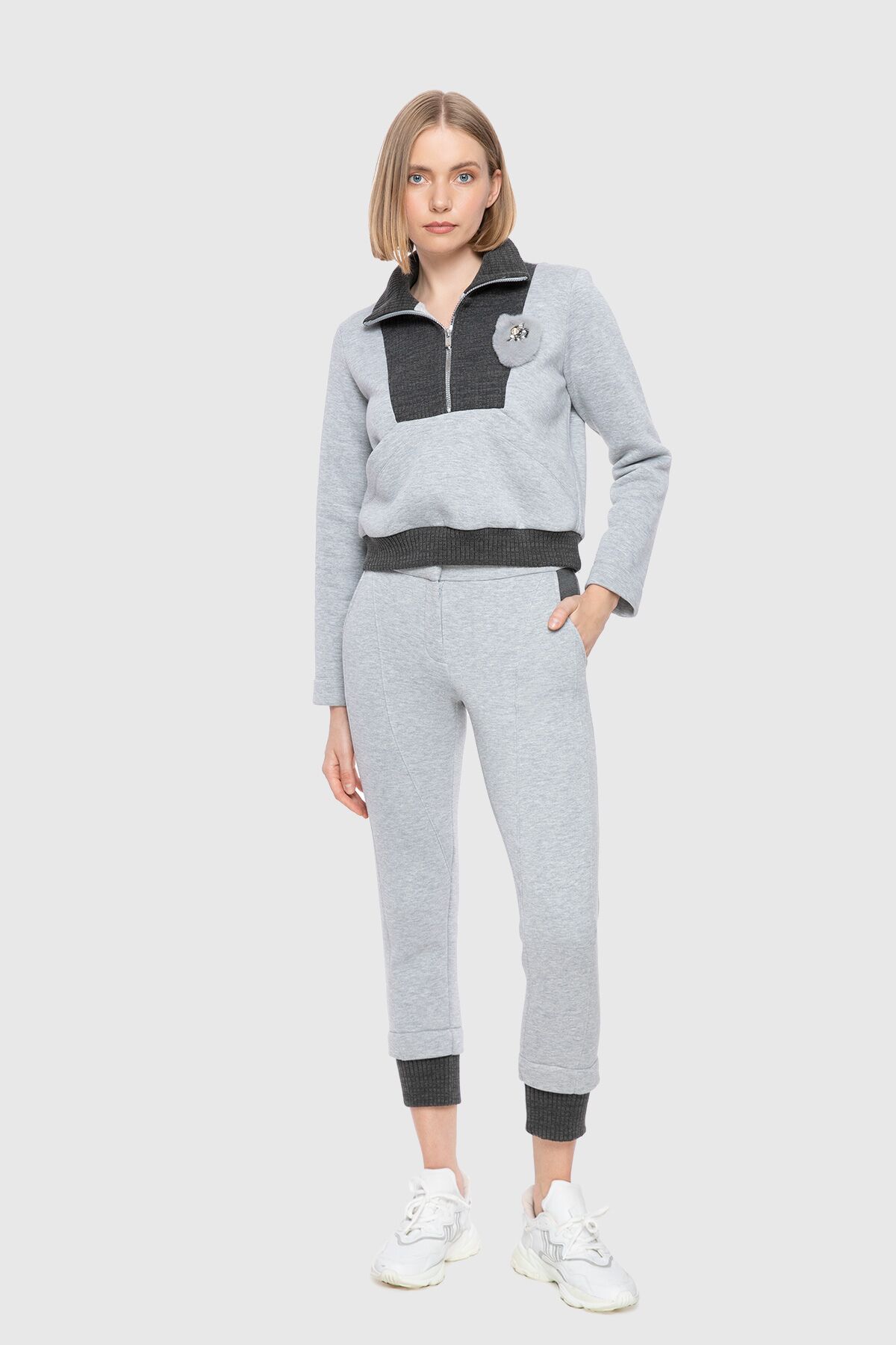 GIZIA SPORT - Zippered Stand Gray Top