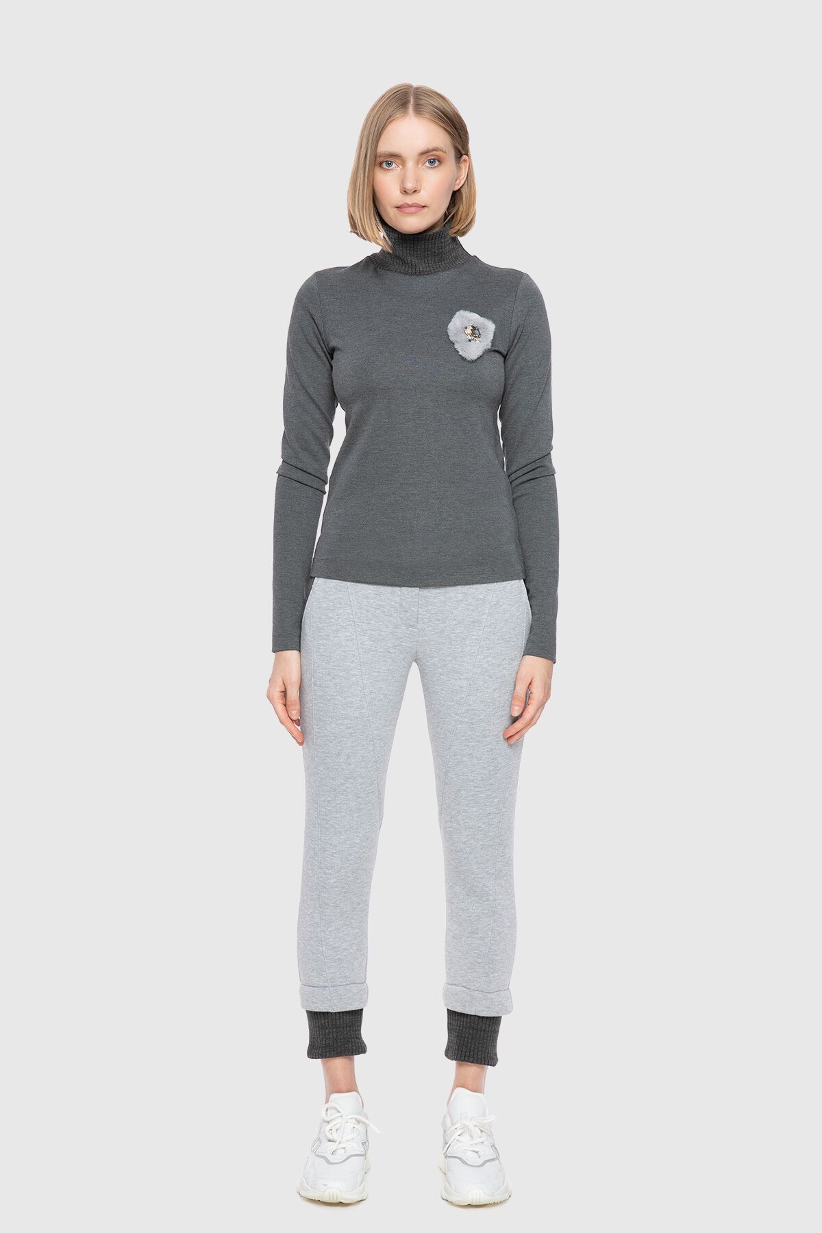 GIZIA SPORT - Knitwear Turtleneck Detailed Embroidered Gray Top