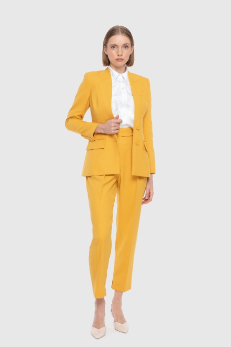 Gizia Blazer Classic Jacket with Stitched Collar Detail. 2 Gizia Blazer Classic Jacket with Stitched Collar Detail. 2