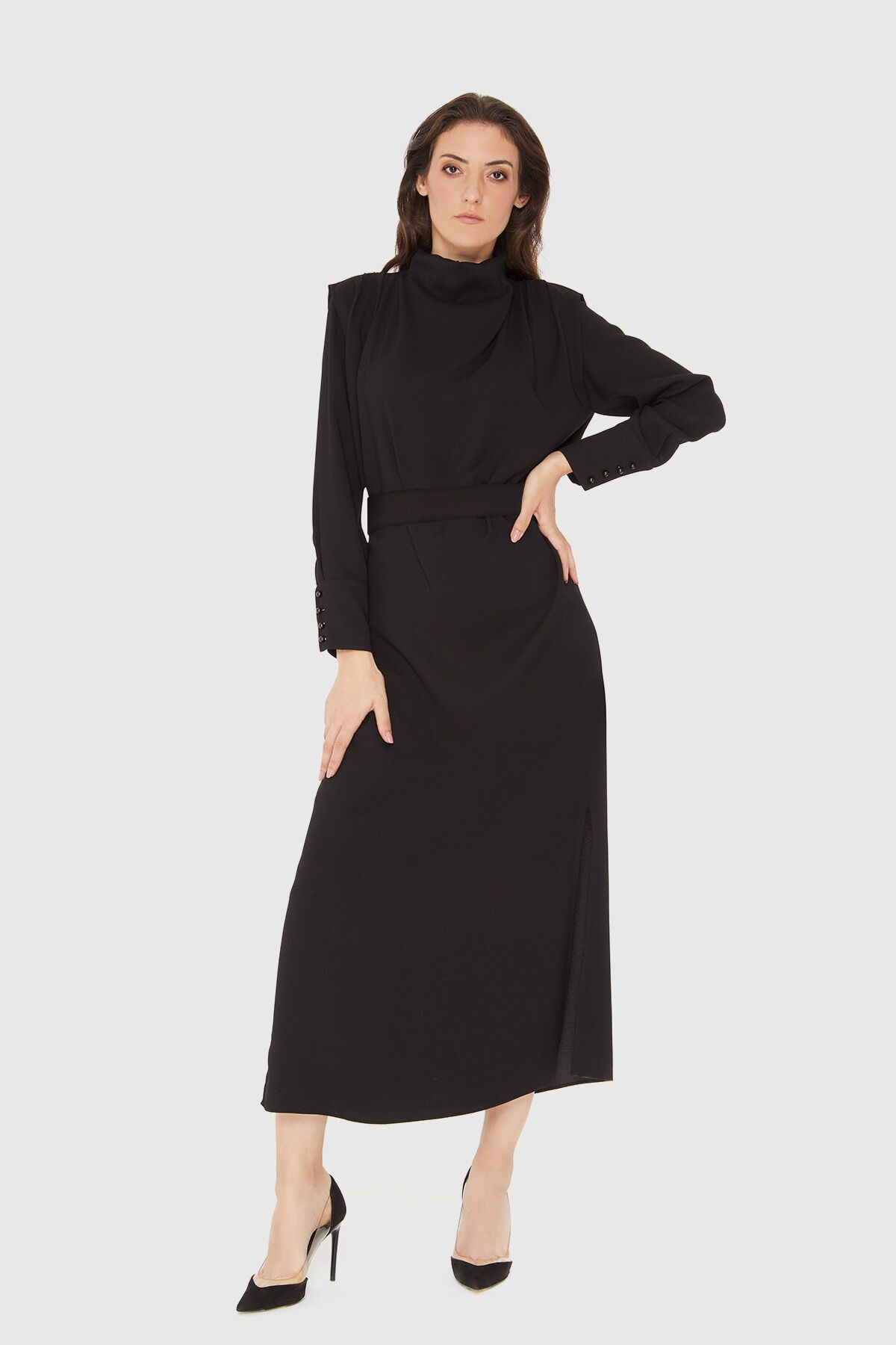 KIWE - Collar Collar Long Sleeve Black Midi Dress