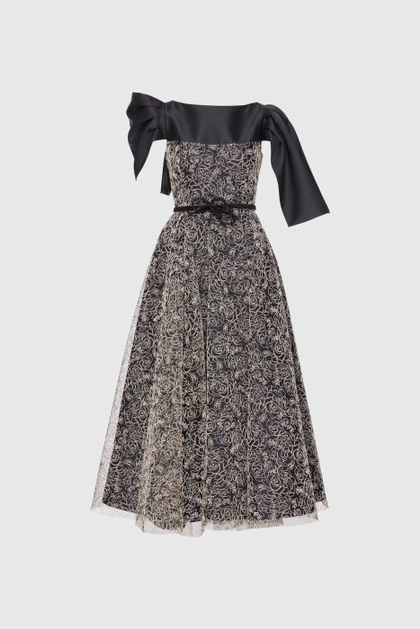 Gizia Sleeve Pleated Detailed Midis Lace Dress. 1