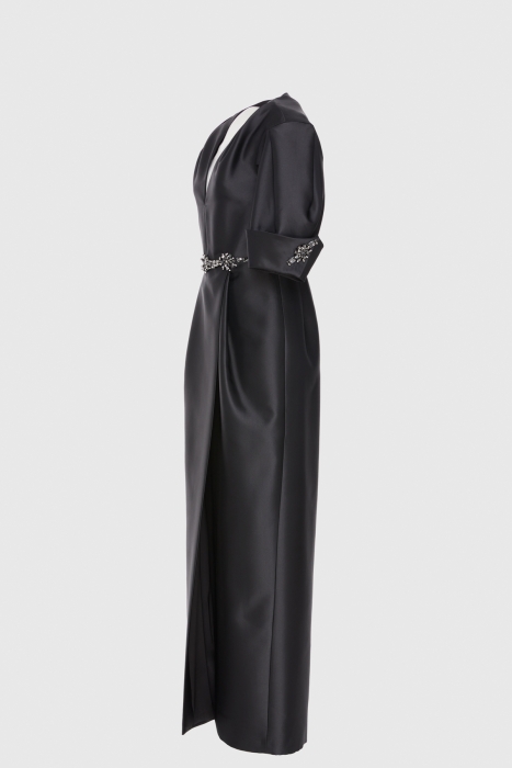 Gizia Stone Accessory Detailed V-Neck Long Black Evening Dress. 2