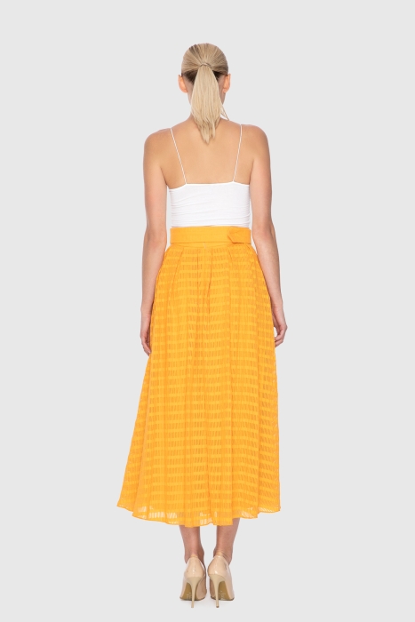 Gizia Belted Midi Orange Skirt. 3