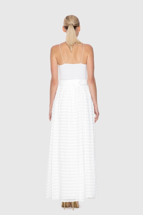 Gizia Belted Midi White Skirt. 3