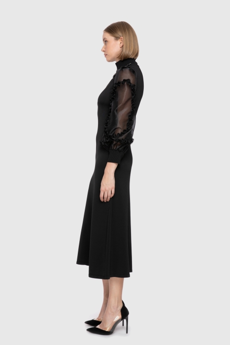 Gizia فستان صوف أسود مزين بأكمام كبيرة الحجم. 2