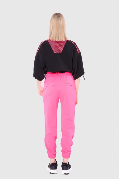 Gizia Manı Manı Baskılı Crop Sweatshirt. 4 Gizia Manı Manı Baskılı Crop Sweatshirt. 4