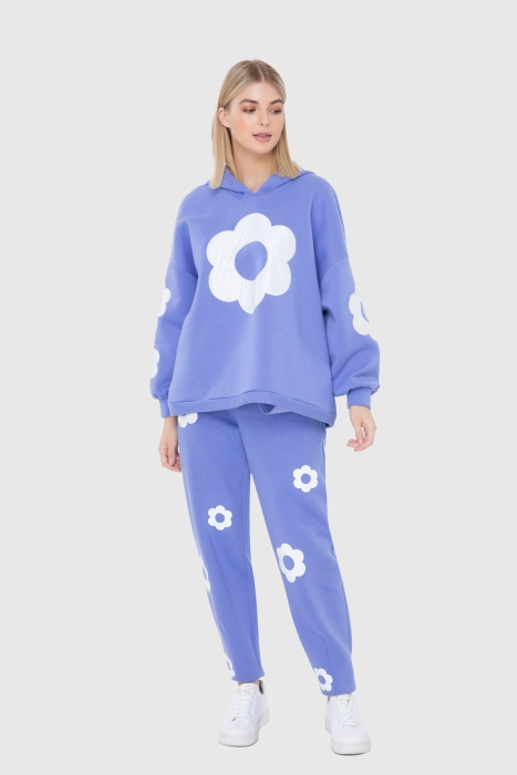 Gizia Lilac Daisy Patterned Sweatshirt. 1 Gizia Lilac Daisy Patterned Sweatshirt. 1